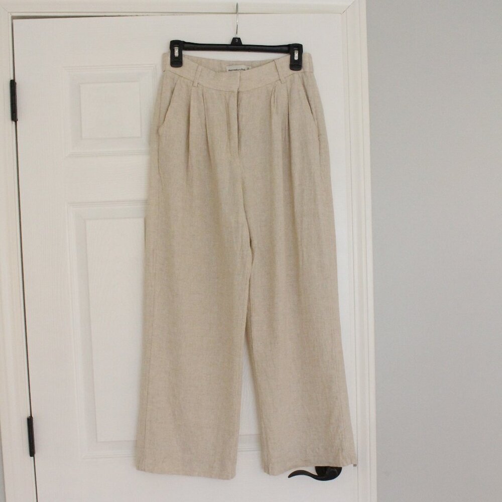 Abercrombie and Fitch Tailored Curve-Love Linen Pants 26"